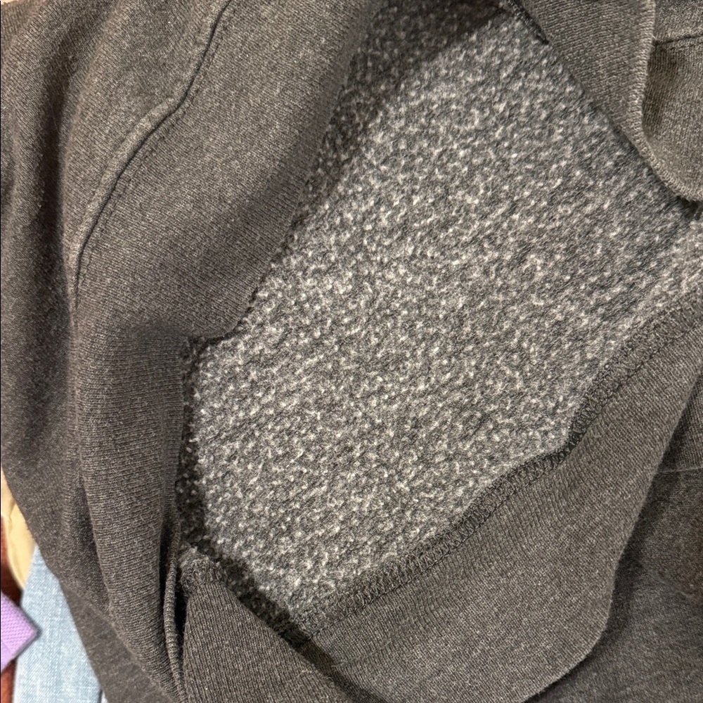 Women’s Gray Long Sleeve Sweater Size S - Picture 3 of 3
